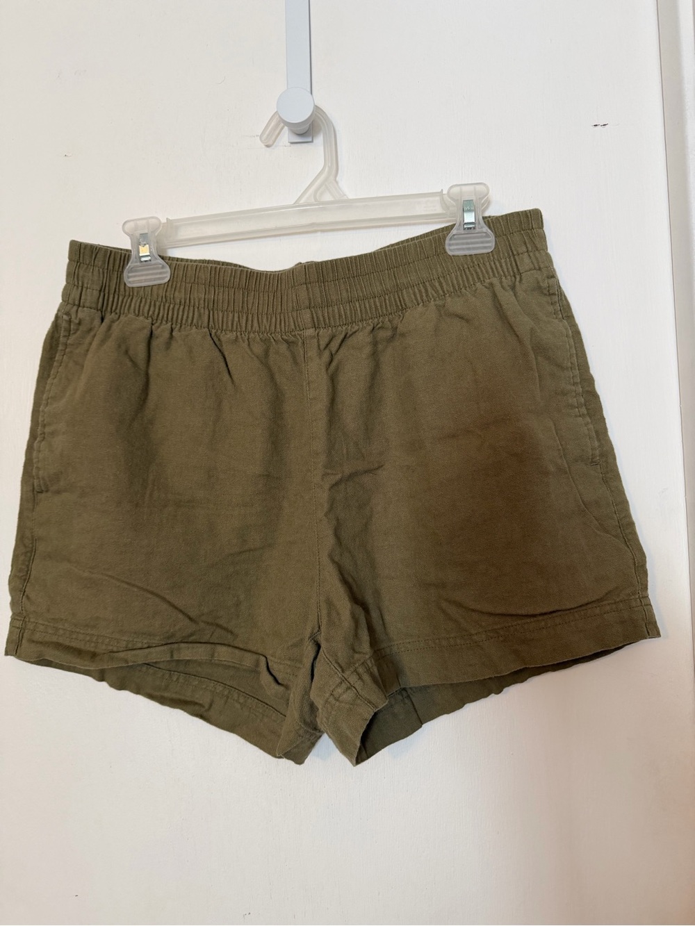 Old Navy Olive Elastic-Waist Casual Shorts